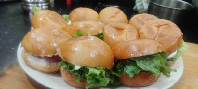 Delicious Mini Veg Burgers prepared by COOX