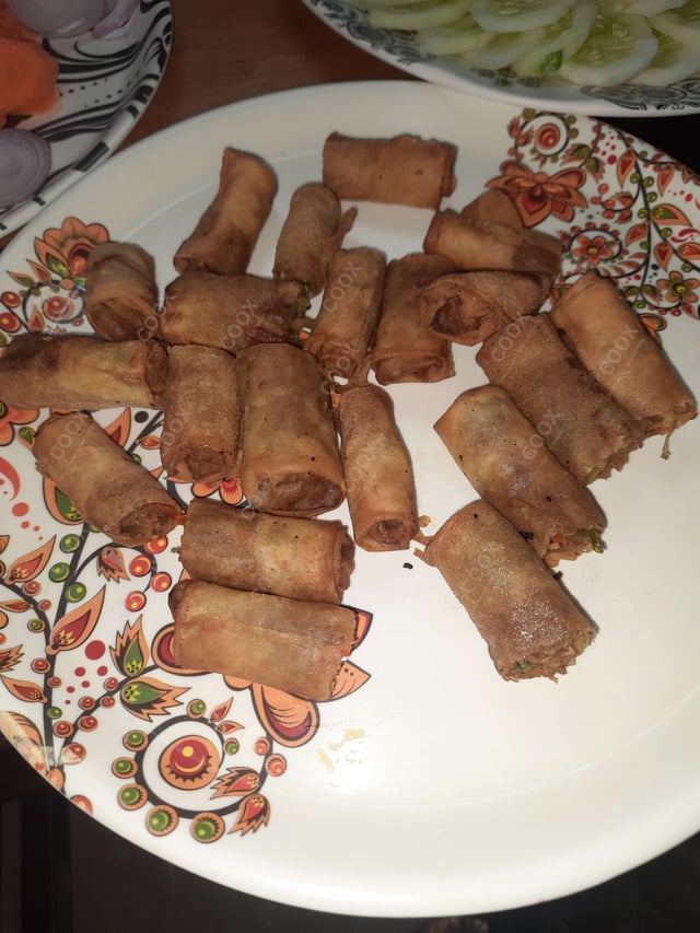 Delicious Veg Spring Rolls prepared by COOX