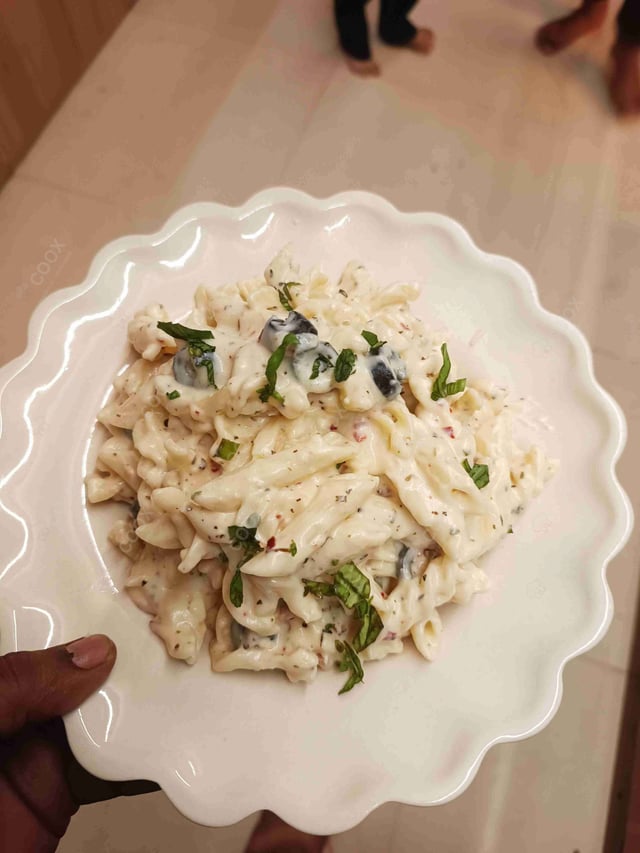 Delicious Pasta in White Sauce prepared by COOX