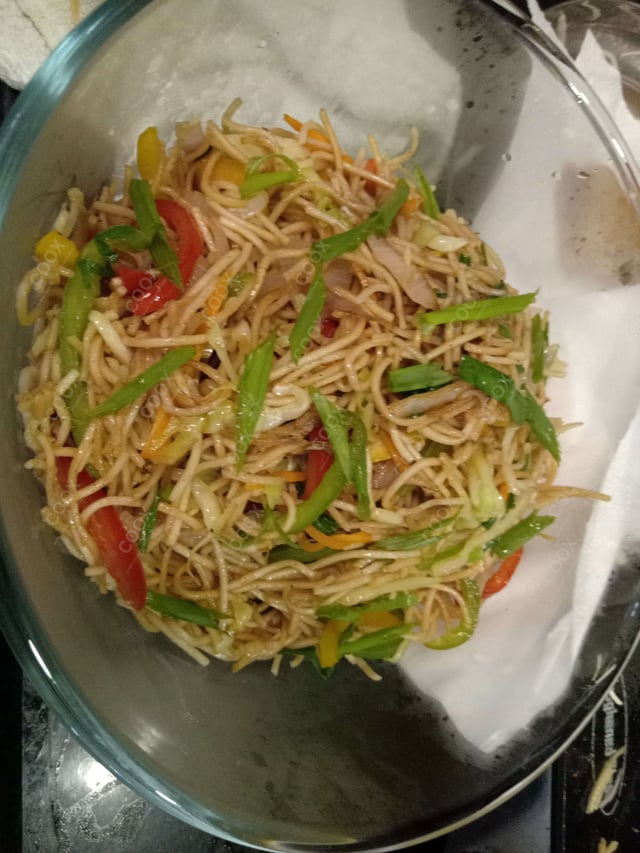 Delicious Veg Hakka Noodles prepared by COOX