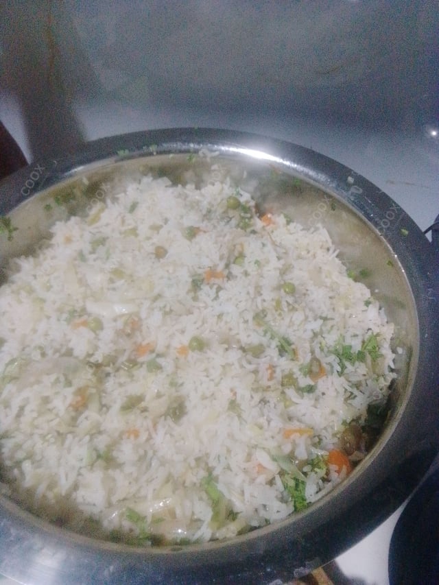 Delicious Veg Fried Rice prepared by COOX