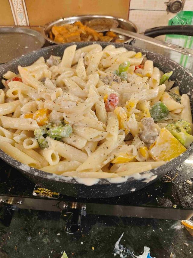 Delicious Pasta in White Sauce prepared by COOX