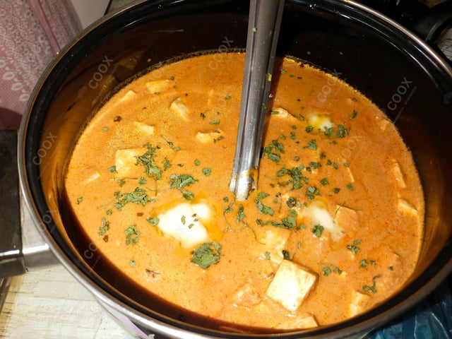 Delicious Paneer Lababdar prepared by COOX