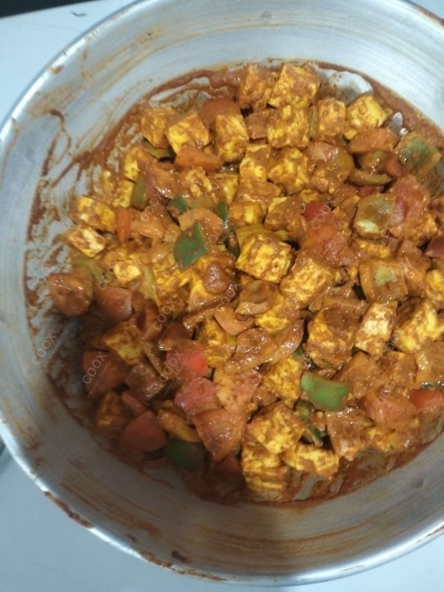 Delicious Paneer Tikka prepared by COOX