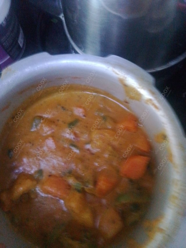 Delicious Vegetable Makhani prepared by COOX