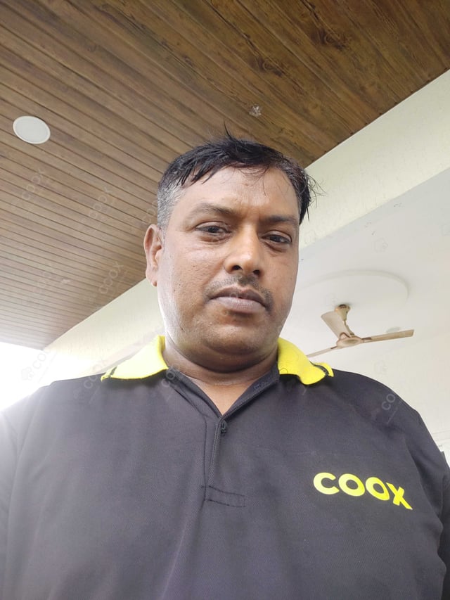 Chef from COOX at bookings. Professional cooks chefs at home