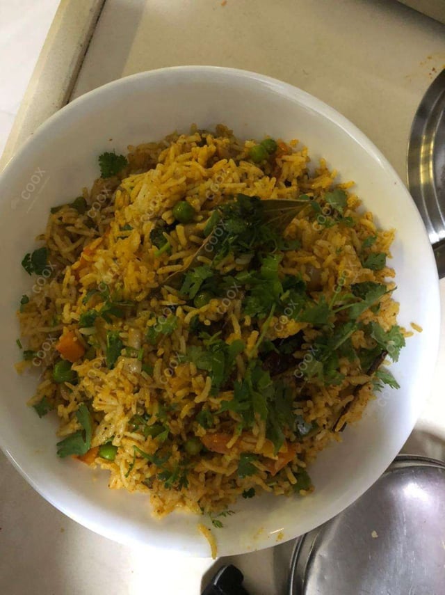 Delicious Palak Papdi Chaat prepared by COOX