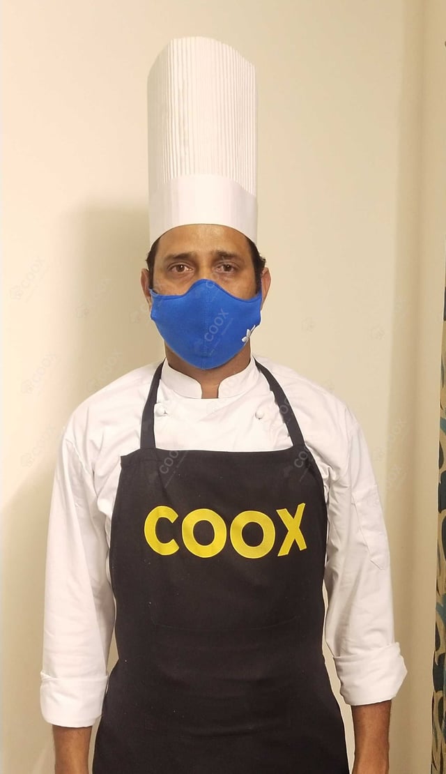 Chef from COOX at bookings. Professional cooks chefs at home