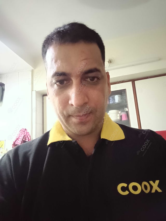 Chef from COOX at bookings. Professional cooks chefs at home