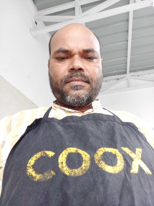 Chef from COOX at bookings. Professional cooks chefs at home