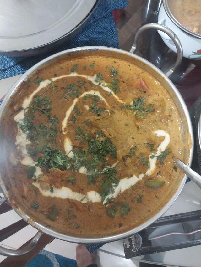 Delicious Kadhai Chicken prepared by COOX