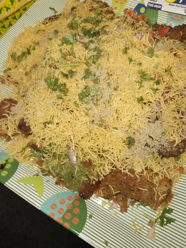 Delicious Aloo Tikki Chaat prepared by COOX