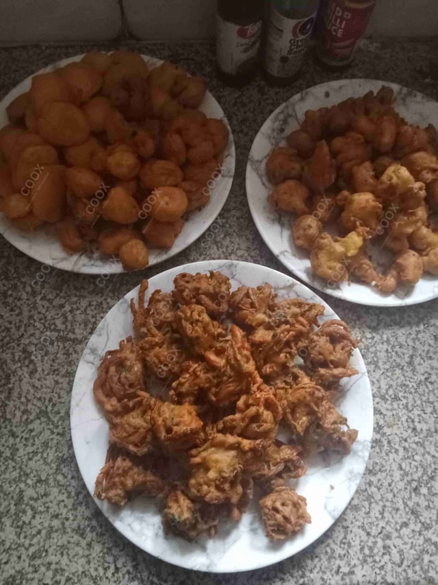 Delicious Mix Pakode prepared by COOX