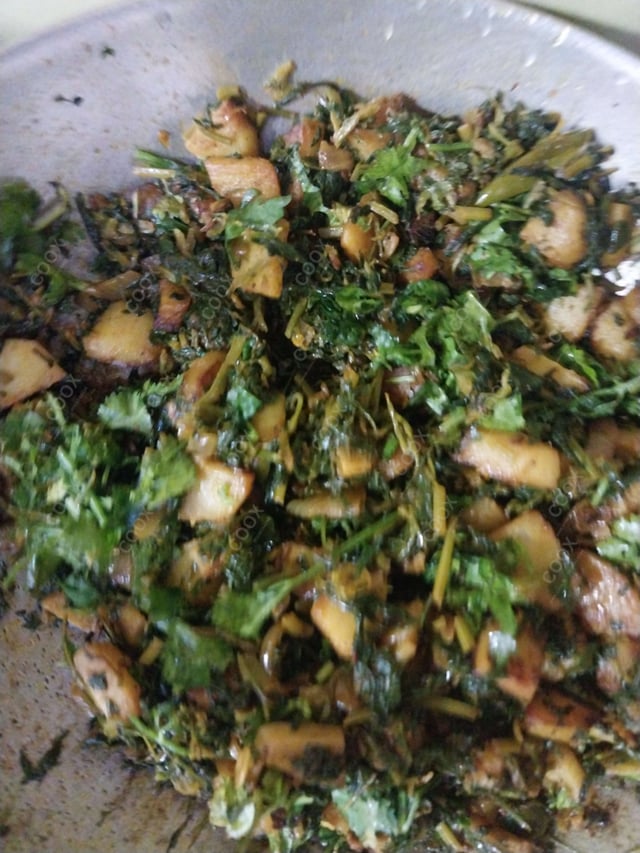 Delicious Aloo Methi prepared by COOX