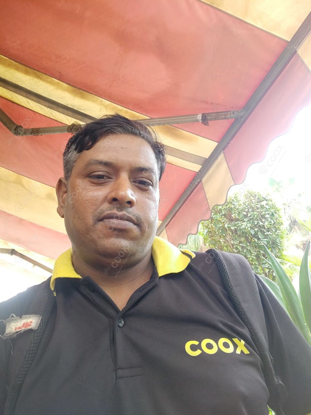 Chef from COOX at bookings. Professional cooks chefs at home