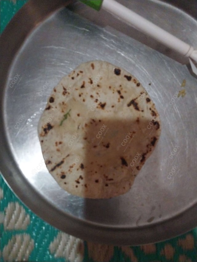 Delicious Naan (Butter / Garlic) prepared by COOX