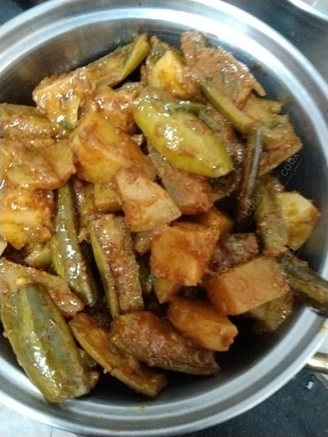 Delicious Aloo Parwal prepared by COOX