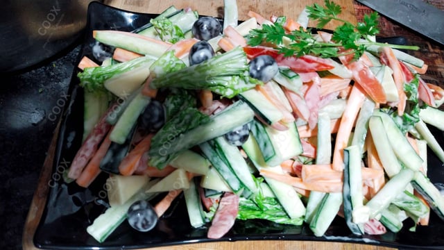 Delicious Garden Fresh Salad prepared by COOX