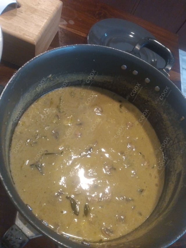 Delicious Green Thai Curry prepared by COOX