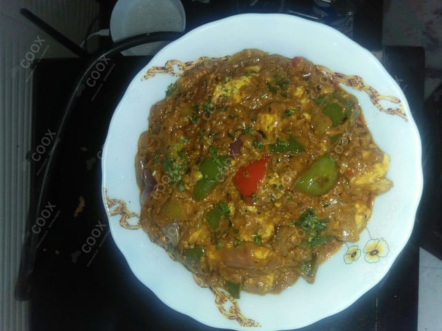 Delicious Kadhai Paneer prepared by COOX