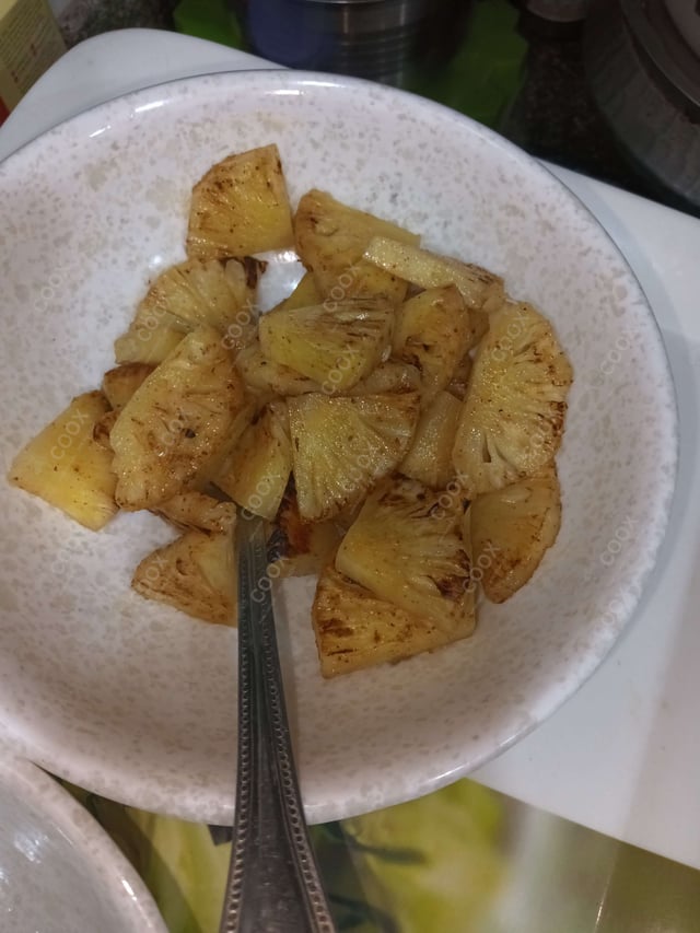 Delicious Pan Fried Pineapple prepared by COOX