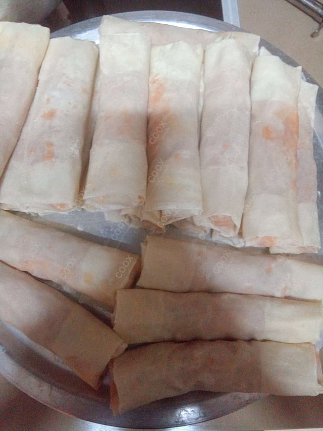 Delicious Veg Spring Rolls prepared by COOX