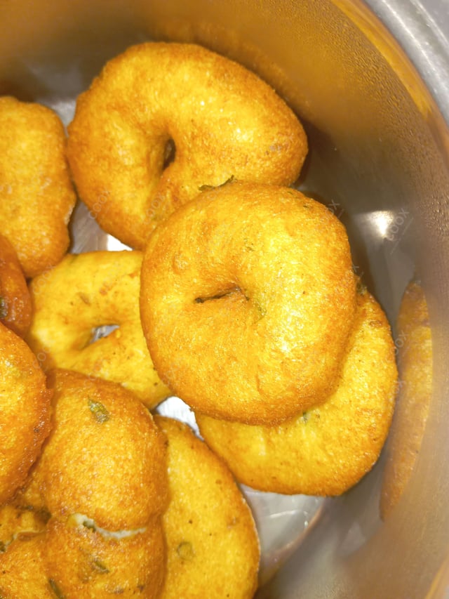 Delicious Medu Vada prepared by COOX