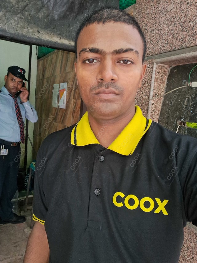 Chef from COOX at bookings. Professional cooks chefs at home