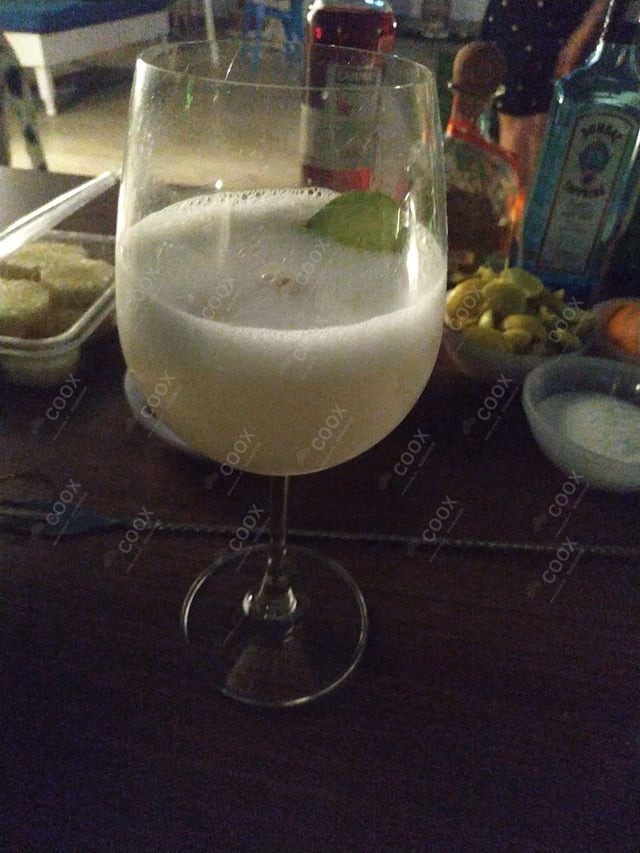 Delicious Gin Sour prepared by COOX