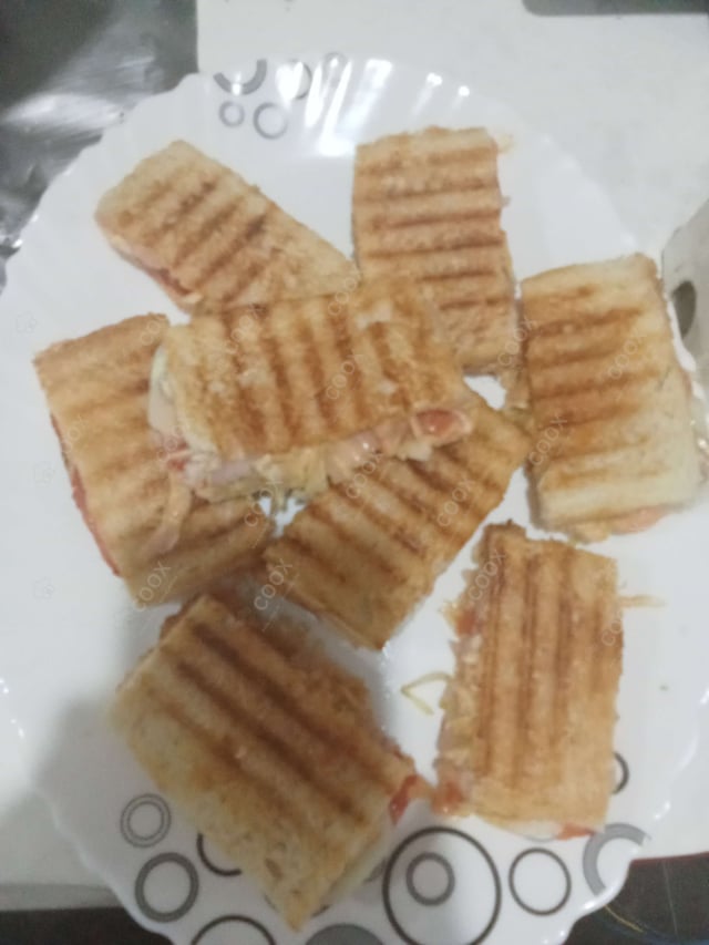 Delicious Sandwich prepared by COOX