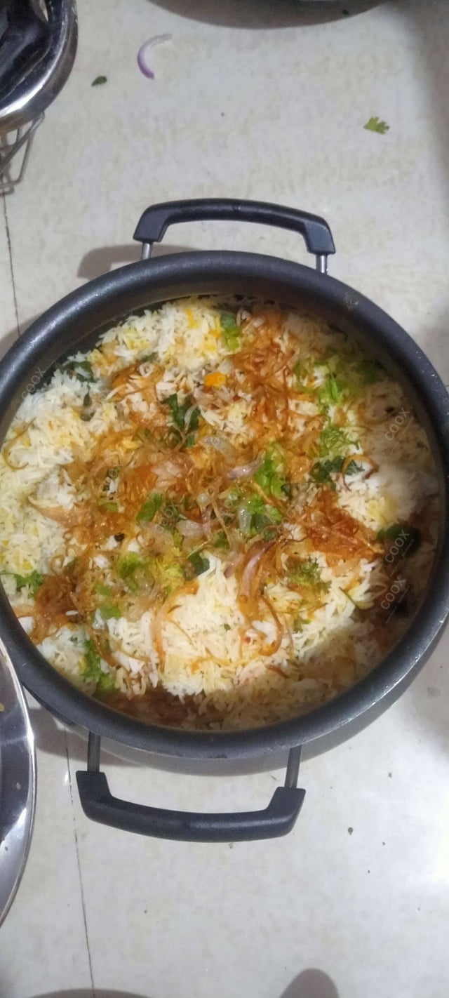 Delicious Chicken Biryani prepared by COOX