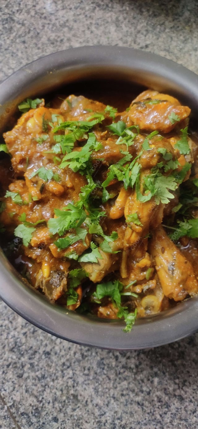 Delicious Kadhai Chicken prepared by COOX