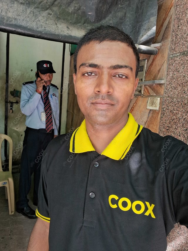 Chef from COOX at bookings. Professional cooks chefs at home