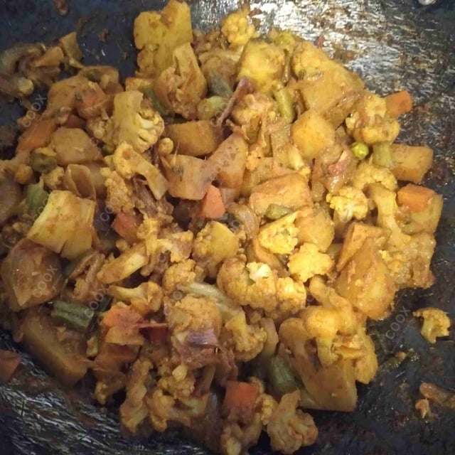 Delicious Aloo Gobhi prepared by COOX