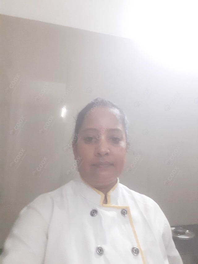 Chef from COOX at bookings. Professional cooks chefs at home