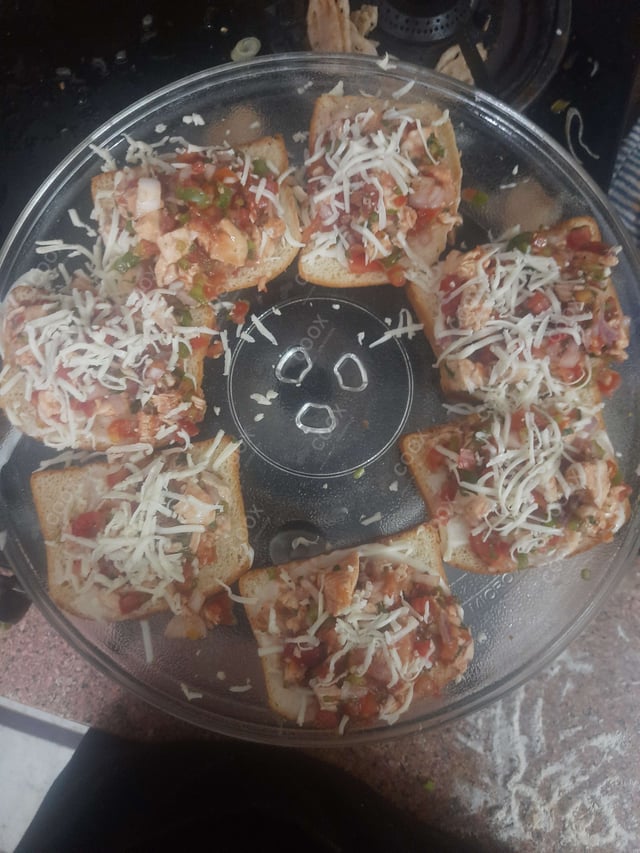 Delicious Chicken Bruschetta prepared by COOX