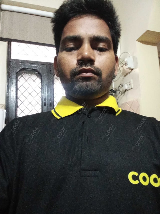 Chef from COOX at bookings. Professional cooks chefs at home