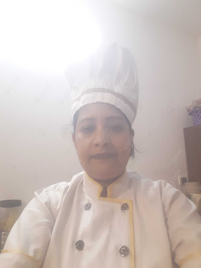 Chef from COOX at bookings. Professional cooks chefs at home