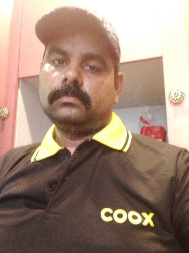 Chef from COOX at bookings. Professional cooks chefs at home