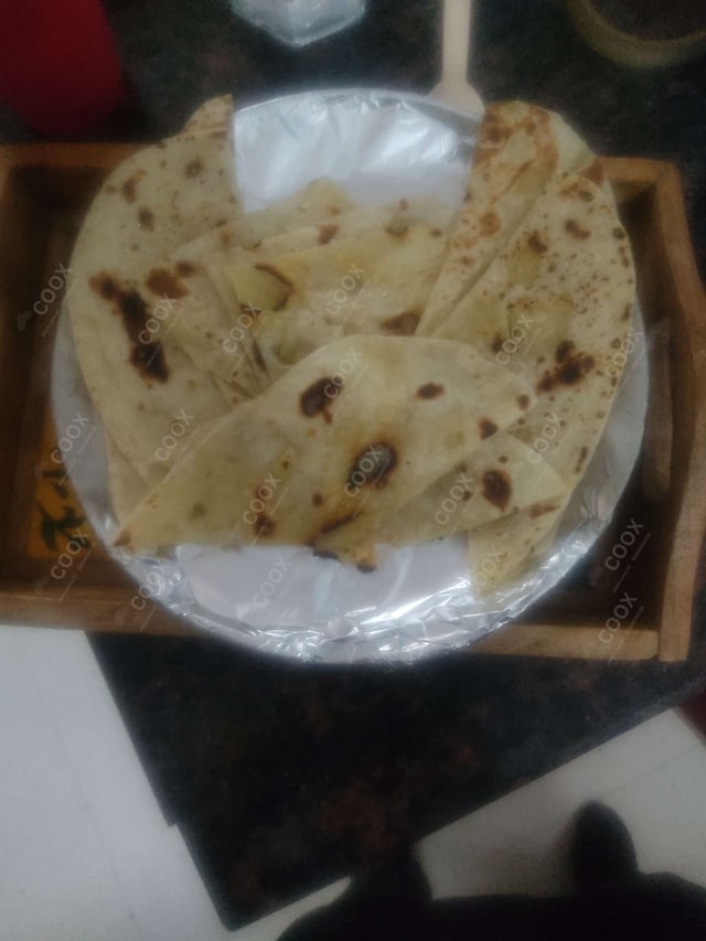 Delicious Naan (Butter / Garlic) prepared by COOX