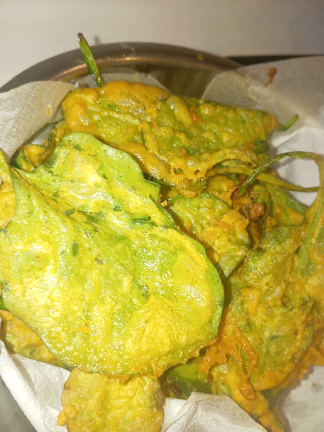 Delicious Palak Patta Chaat prepared by COOX