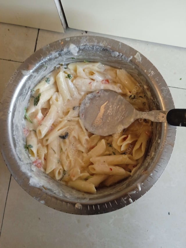 Delicious Pasta in White Sauce prepared by COOX