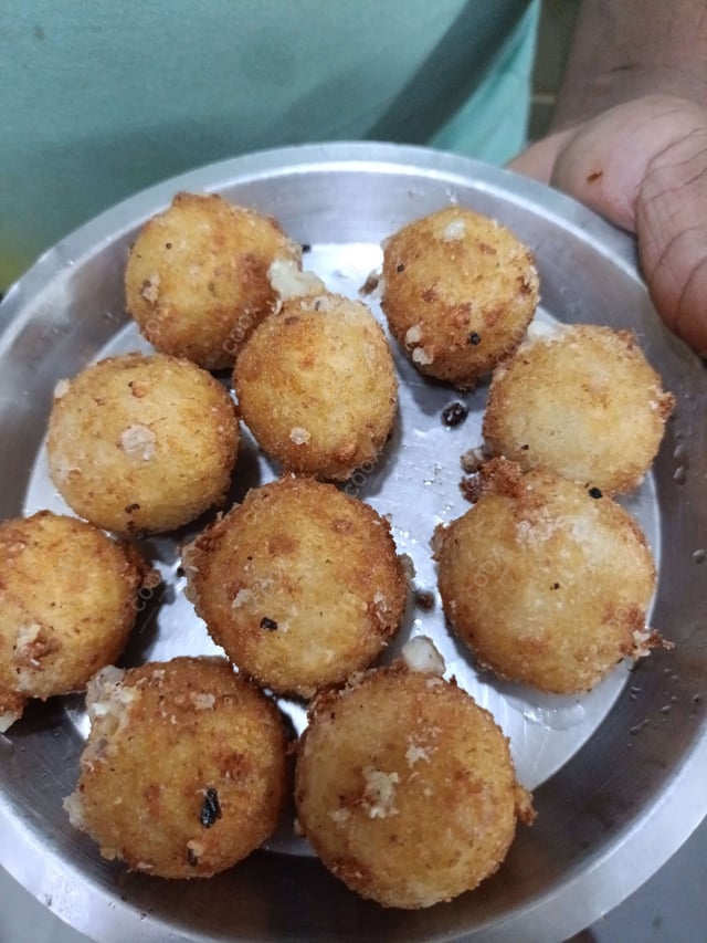 Delicious Fried Cheese Balls prepared by COOX