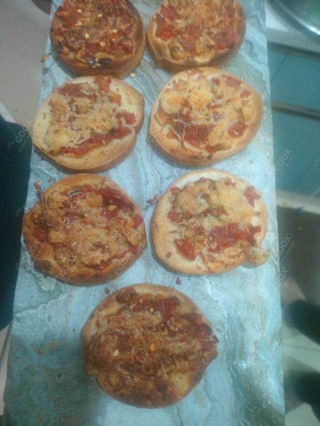 Delicious Tomato Mushroom Bruschetta prepared by COOX