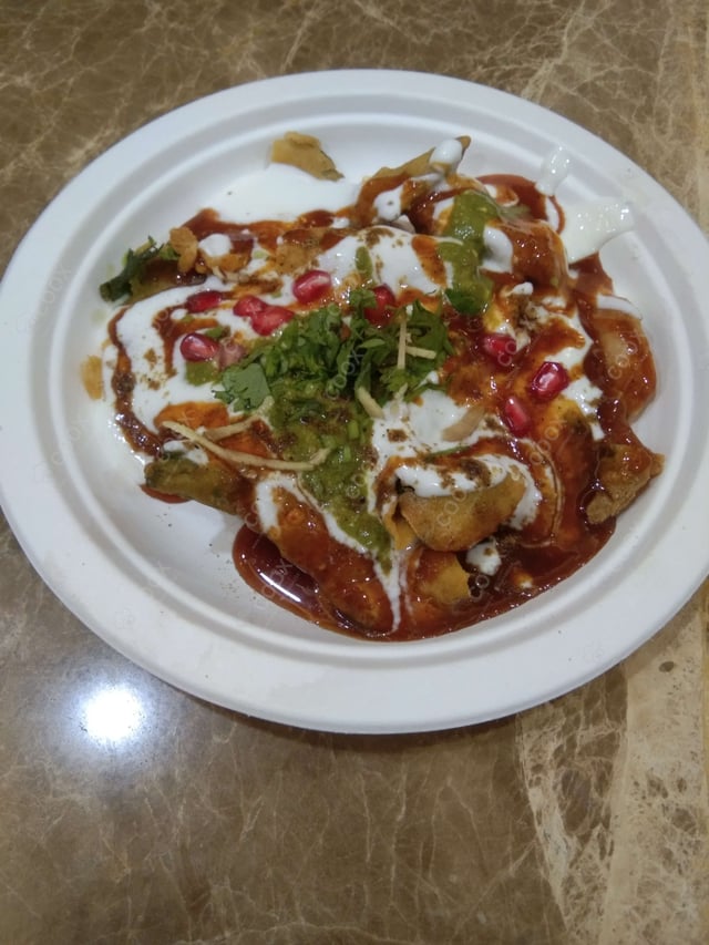 Delicious Palak Papdi Chaat prepared by COOX