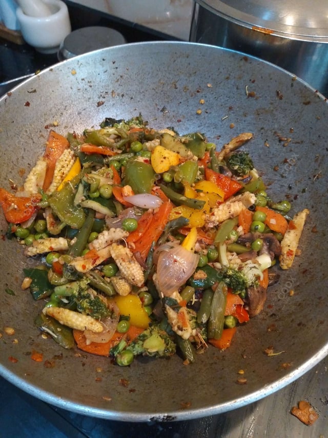 Delicious Vegetable Stir Fry prepared by COOX