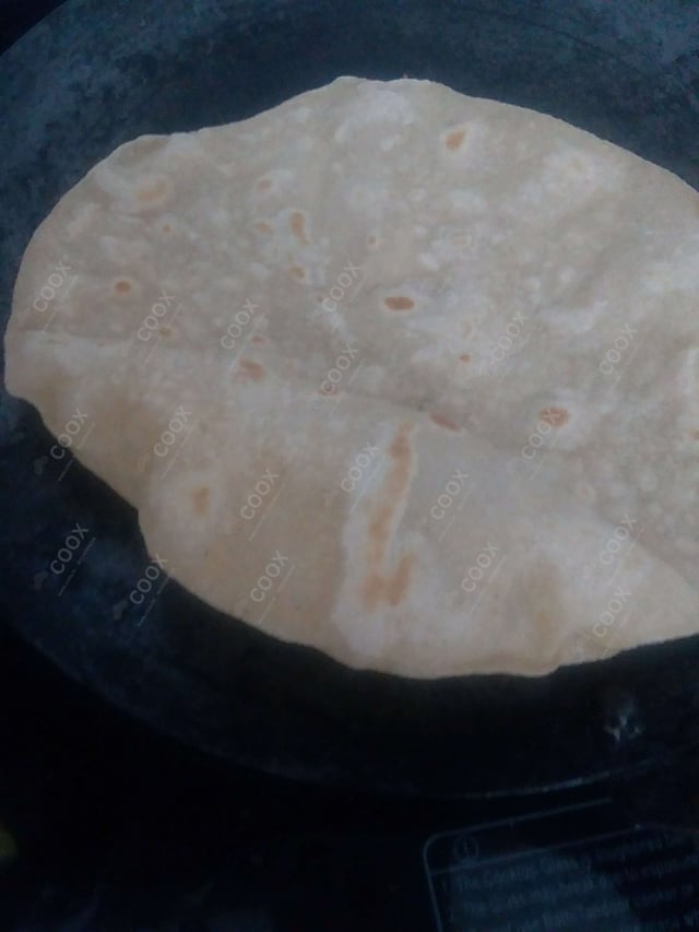 Delicious Tawa Rotis prepared by COOX