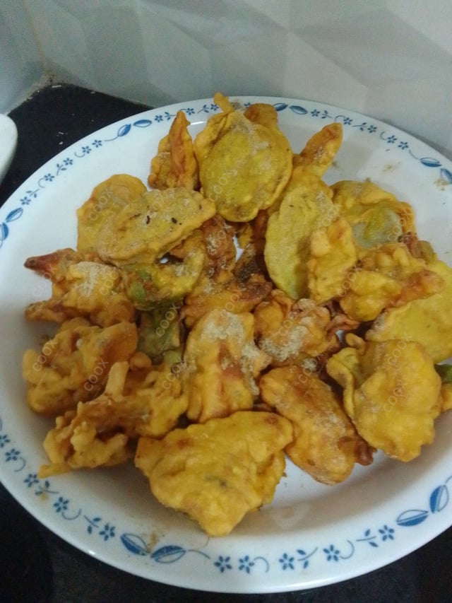 Delicious Mix Pakode prepared by COOX