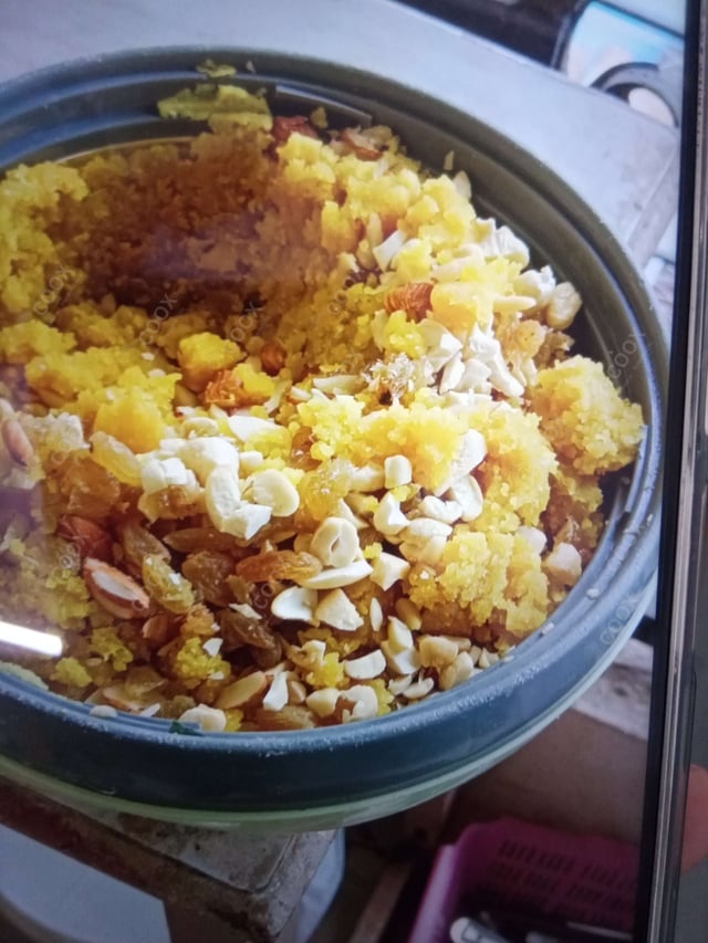 Delicious Moong Dal Halwa prepared by COOX