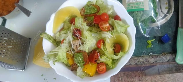 Delicious Lettuce Pesto Salad prepared by COOX